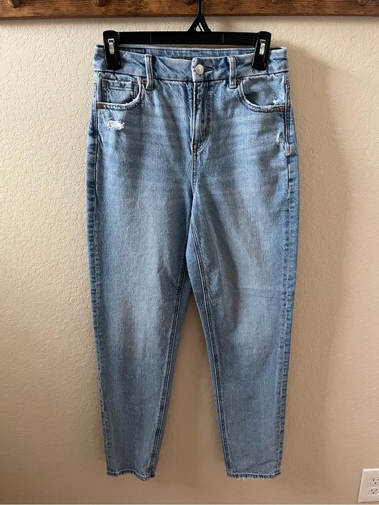 American Eagle Outfitters Denim - American Eagle Women’s Light Wash Strigid Jeans Size 0 Regular